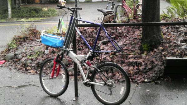 abettercycle's tweet photo. spotted in the wild http://t.co/MaKIaQDZ