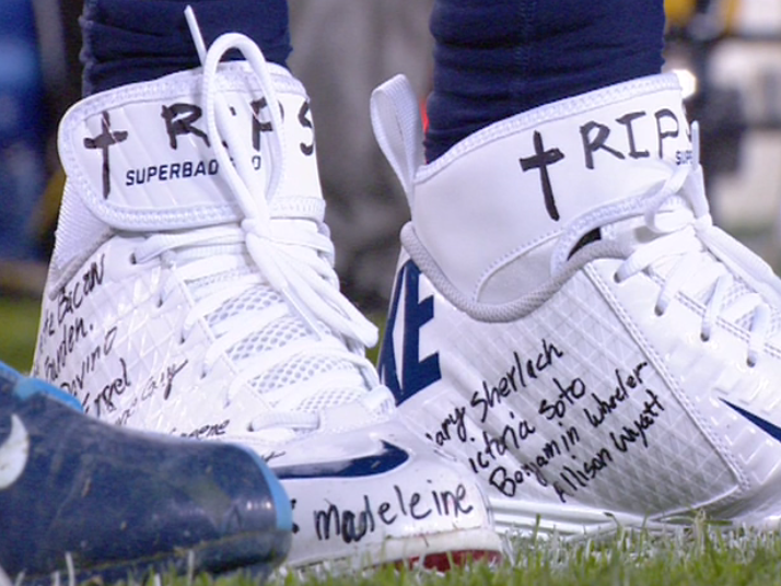 Chris Johnson honors Sandy Hook victims with names on shoes (Video)