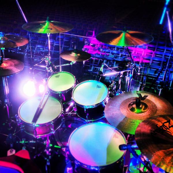 Sakae Drums Official 先週土曜日ワールド記念ホールでのuverworld 真太郎さんのsakae ドラムセットです この日は音も最高によく素晴らしいライブでした 幾つかドラム写真アップしますね Http T Co Rnsy1feb