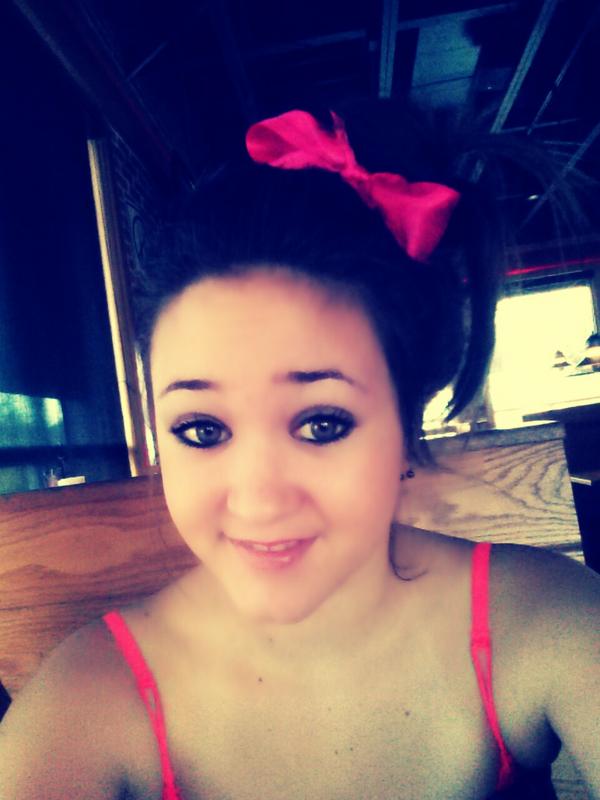 ThibodeauxAllie's tweet photo. Ehhh o well ;) http://t.co/57g9NxTd