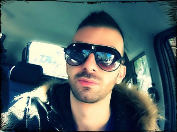 nntelodico_'s tweet image. Capello fatto!!! #VanityTime 💇💇