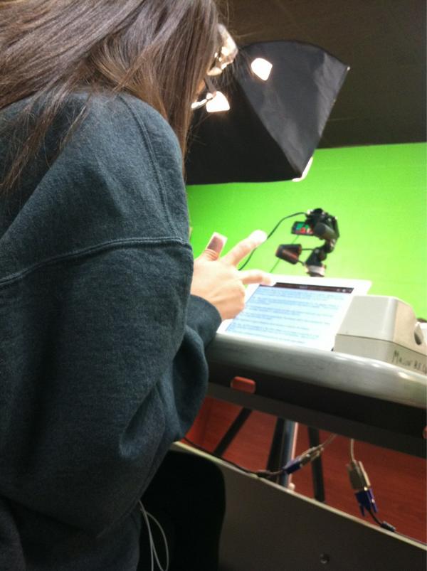 gabrielletru22's tweet image. Why did she tape all her fingers #megproblems