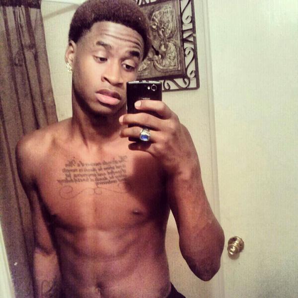 TopNotchFreak's tweet image. Chilling