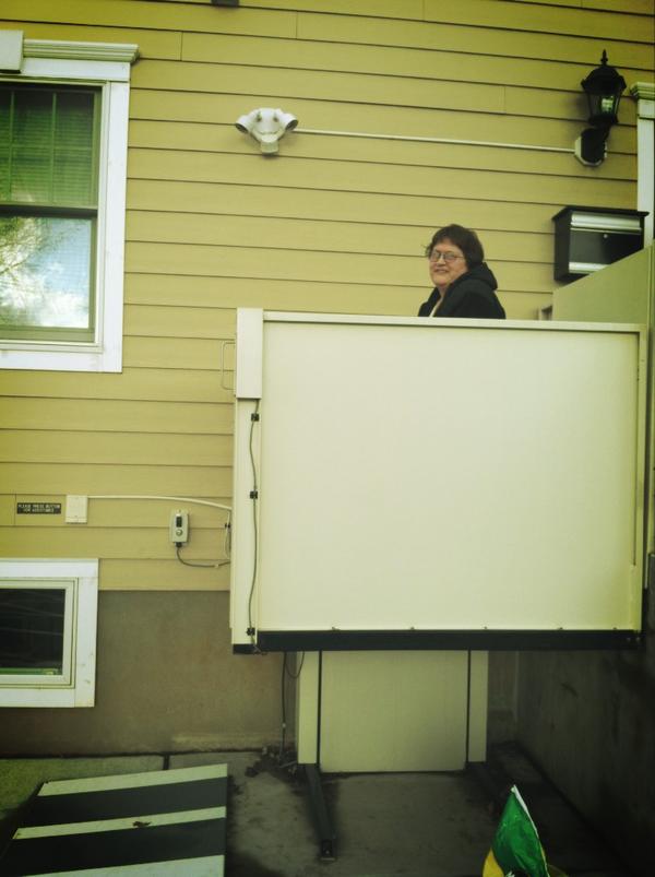 hdotsun's tweet image. #handicappedproblems lmaoo my moms so cutee