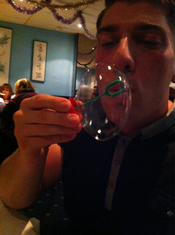 StephenAnglo1's tweet image. Doing my thing #haha #bubblesarefun