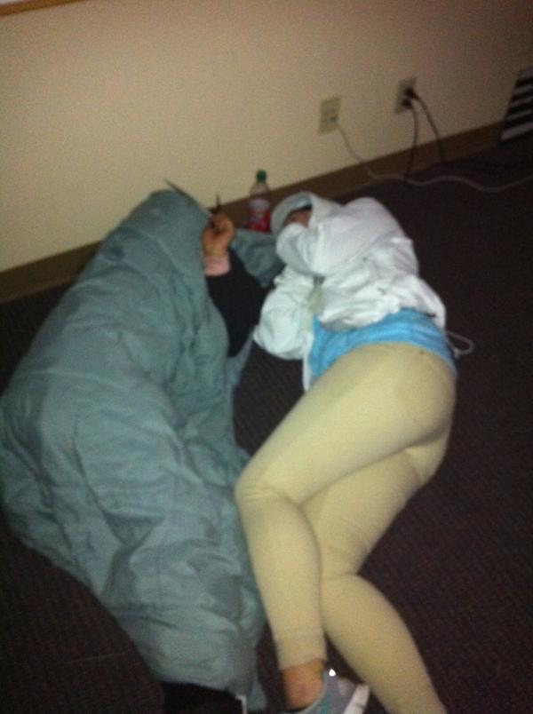 lgcurry's tweet image. The struggles of senior year. #tryingtostayawake 😴 @ayterry