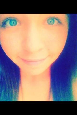 HeatherSzeliga's tweet photo. My beautiful daughter <3 http://t.co/ptkvrNzd