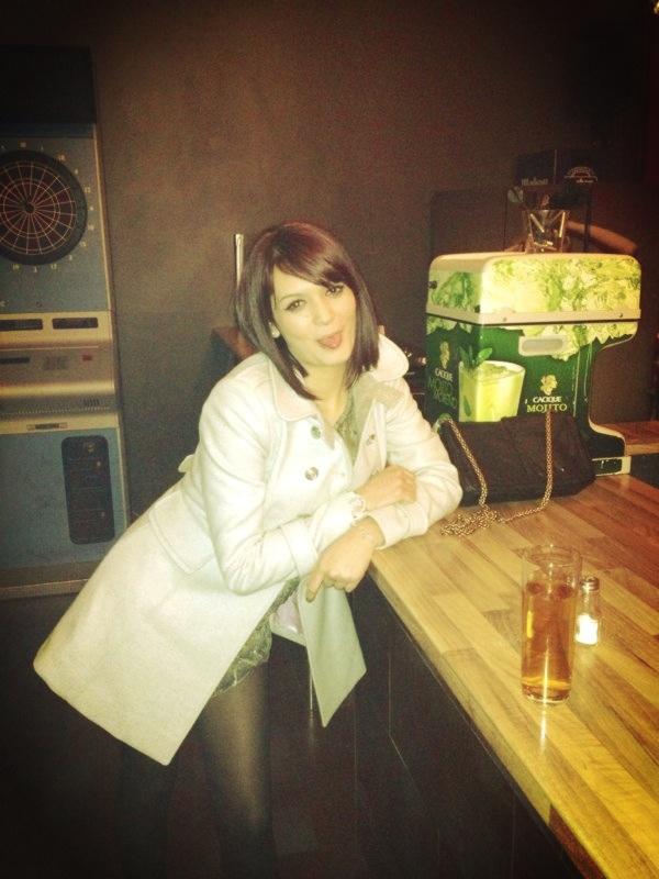 Mkmaysa's tweet photo. De cena de empresa😂 http://t.co/RenXO8E9