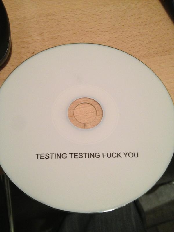 Cd duplicator works.