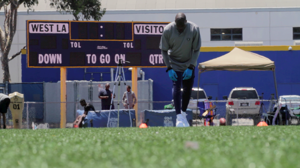 InTheBreaks's tweet photo. "Obstacles are those things you see when you take your eyes off your goal" #Focus #Achieve http://t.co/tDuHg9N1 http://t.co/A2zambqj