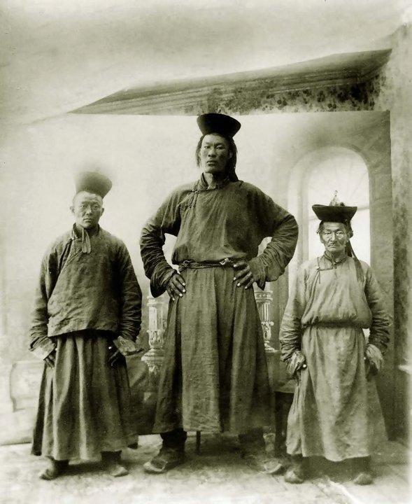 昭和の始まりモンゴルにこの人住んていましだ！モンゴル相撲とり！名前