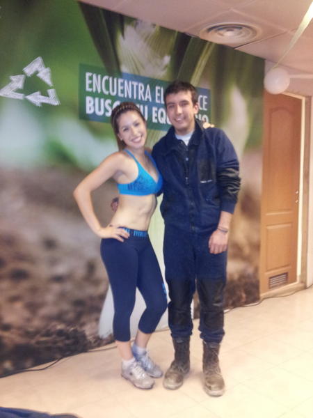 pablofelipej's tweet photo. En coldelco andina no todo es trabajo Jajajaja.. Un poco dw zumba @Ivanavargasm :D http://t.co/Imi98qAr