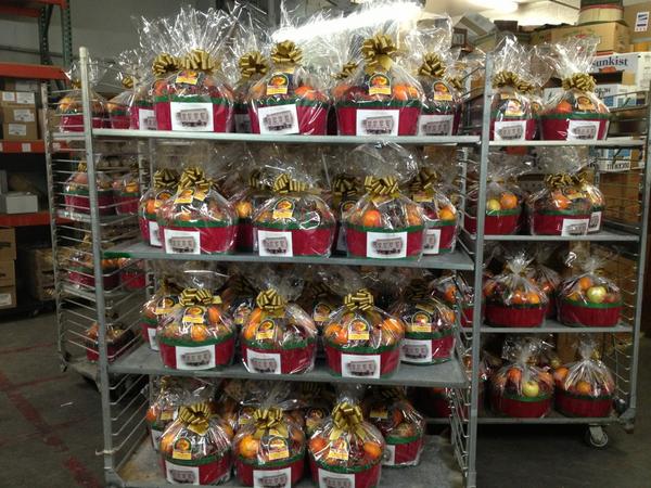 SmithsMarket's tweet photo. Gift basket factory. http://t.co/BdTlnG5t