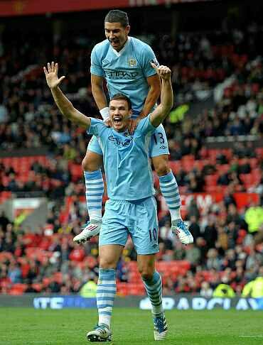 ItsBobbyManc's tweet photo. @MCFC #ManciniMoments http://t.co/6ILBZetm
