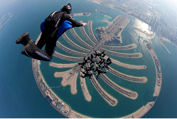 armeedeTerre's tweet photo. #Parachutisme :  championnat du monde à #Dubaï. 4 militaires médaillés - http://bit.ly/Médailles_DubaÏ http://t.co/XNt3XiZ5