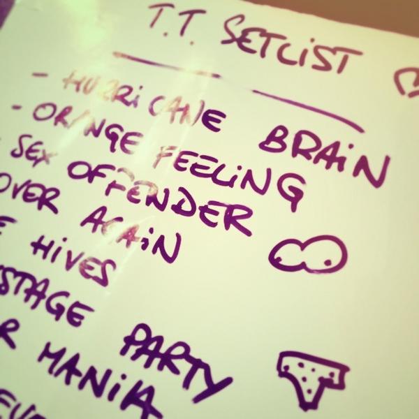 i_Gota's tweet image. Précieuse (dernière) setlist.