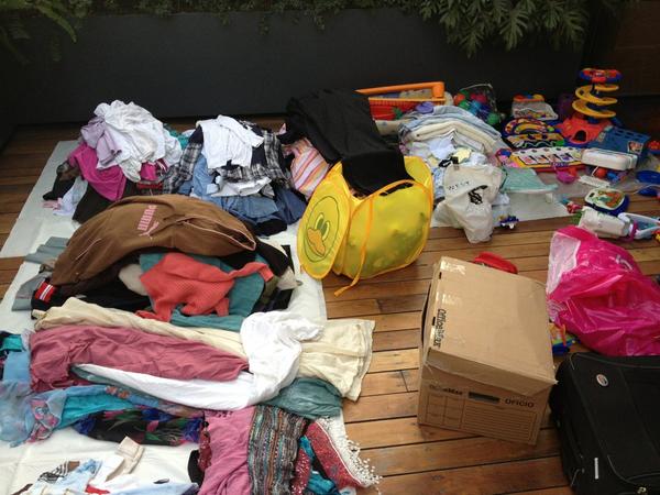 monicasutton's tweet image. Termino colecta @SOYMAMAKANGURO con gran exito! Estamos trabajando para la primera entrega: ropa. 21 dic! Mil grx!!!