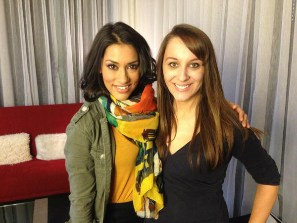 thefantosee's tweet photo. Great to meet @Janina today at #AOTS! So much fun! Thanks again! #Truebloodrocks http://t.co/hC6mmt2a