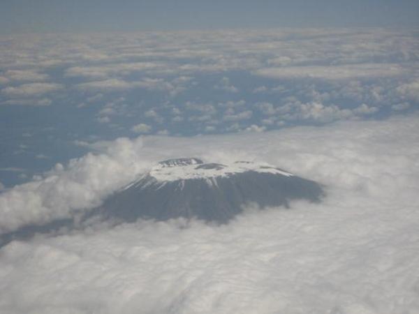 @Fascinatingpics Kilimanjaro