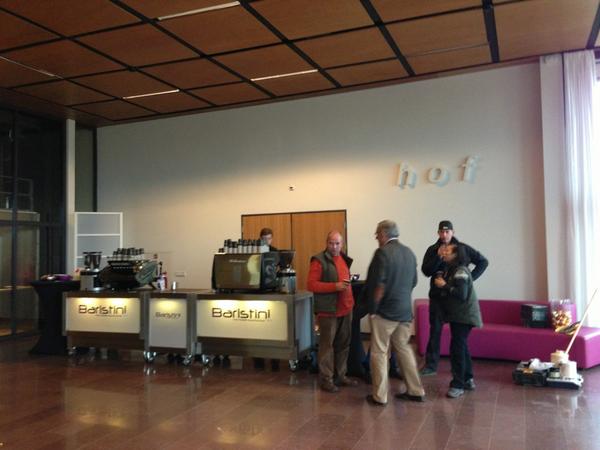 klaar voor de start met de Mobile EspressoBar om de gasten te voorzien van een topkoffie in het Zwolse provinciehuis!