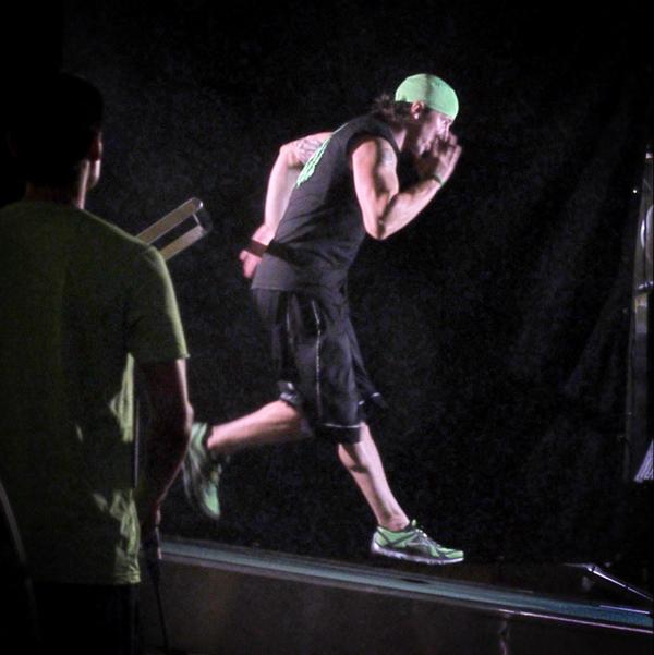 AccelerationPro's tweet image. He once ran 20mph......backwards.
#TrainFAST