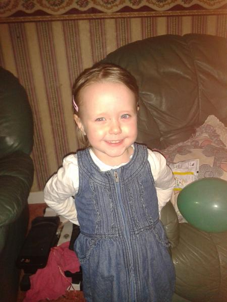 RyanMatches's tweet photo. daddys girl <3 http://t.co/NkyxHgvb