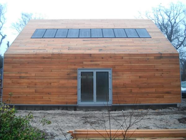 johanvaneck's tweet image. Zonnepanelen geïntegreerd in het dak #jbtech #lofthome