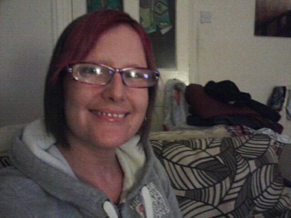 jomckenzie_g's tweet image. Erm....yeah. think i did it....fuck me its confusin in here lol #technologyhell