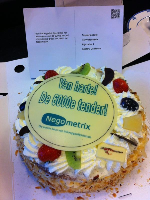 Lekker taartje gekregen voor het aanmaken van 6000e Tender in #Negometrix. Bedankt! @Negometrix.