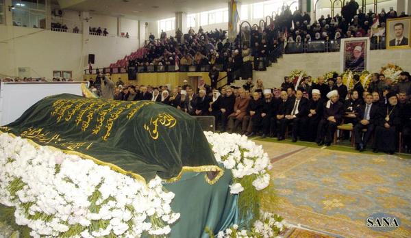 ProSyriana's tweet image. Muslims &amp;amp; Christians from all sects attended the funeral of the Druz sheik Aqel today in #Sweida #Syria. #RealSyria