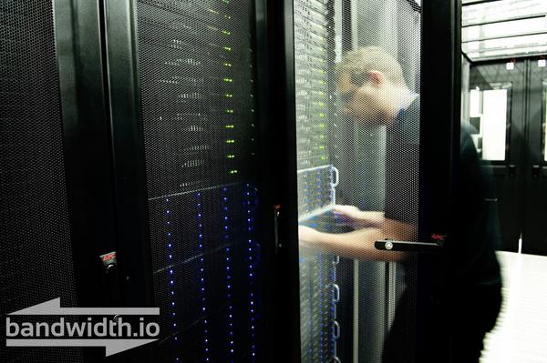 bandwidthio's tweet image. Here is an engineer installing servers in our suite at @interxion AMS5