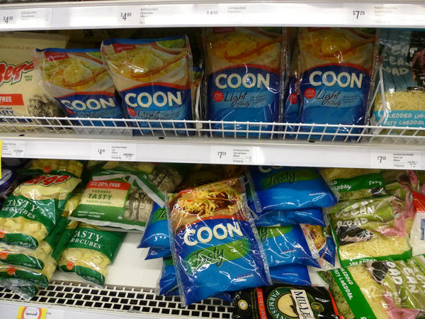 SimonOReilly1's tweet photo. @40ozTo_Freedom thought you might enjoy some coon cheese! http://t.co/wlcQATs2