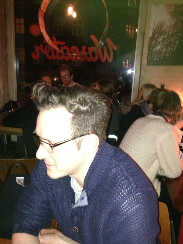 På cafe med Tintin <a href="/mikkelo/">Mikkel Orheim</a>