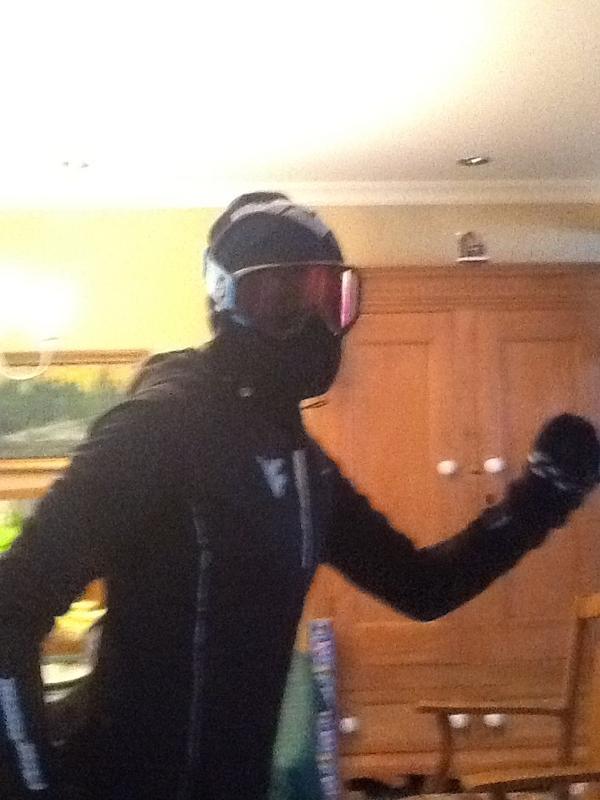 CBrault8's tweet image. @SarahAnneCAN off for a run in the storm. #quebecweather