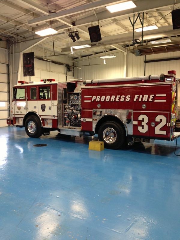 CyleSheaffer's tweet image. Brand new Engine 32. #ProgressFire
 #Pierce