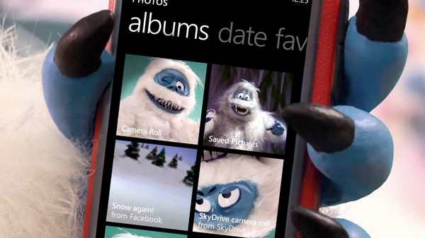 Lumia's tweet photo. Taking holiday photos? The People Hub keeps your Facebook, SkyDrive, and camera roll photos in one place http://t.co/mbFwwHZD