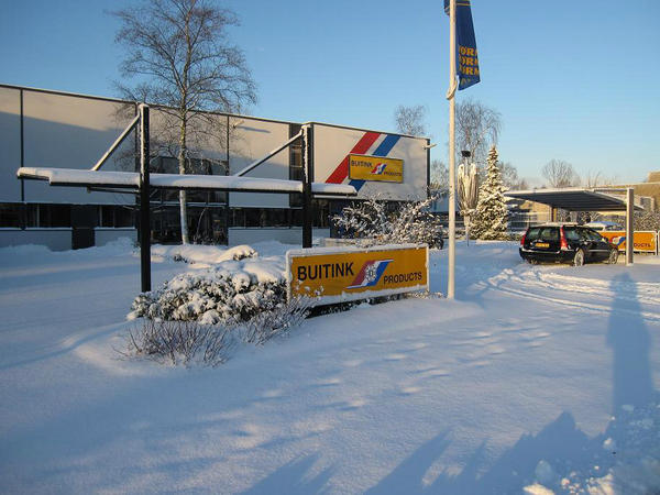 Wij wensen u fijne feestdagen en een zonnig 2013!