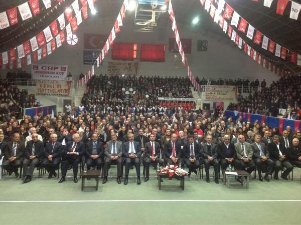 vekilince's tweet photo. Salona gelen tüm malatya'lı yol arkadaslarıma teşekkür ediyorum. Teşekkürler malatya, teşekkürler @veliagbaba http://t.co/kZ3Vgkc2