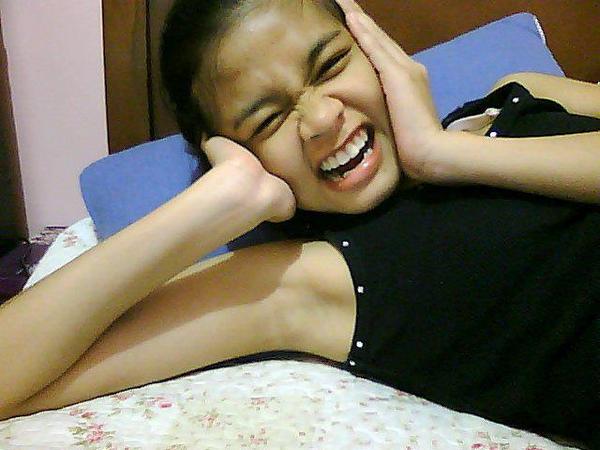 jeenniiffuurr's tweet image. OK nang Panget :) basta, maputi ang kilikili KO &amp;lt;3 #editFREE