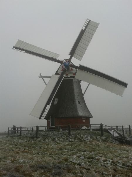 Zuidwendinger is weer los. Gevlucht wanwichtig door ijs. Een steekbord er in, en probleem opgelost ;p