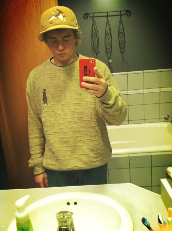 dylbro's tweet image. Swagging for Christmas #tooltweet