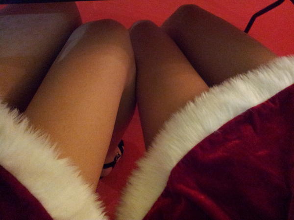 dartssisters's tweet photo. Guess which outfit is next...? http://t.co/0s94Jdnc