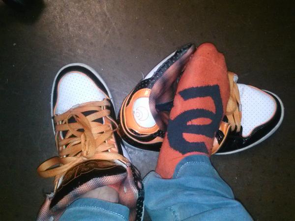 mosquitoes05's tweet photo. Orange #Osiris kicks &amp; #DCsocks. http://t.co/N9eEEOB7
