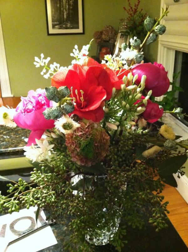 lizzybruno's tweet photo. The most beautiful birthday flowers! Thanks to @jasonharty http://t.co/Fd5GW8qC