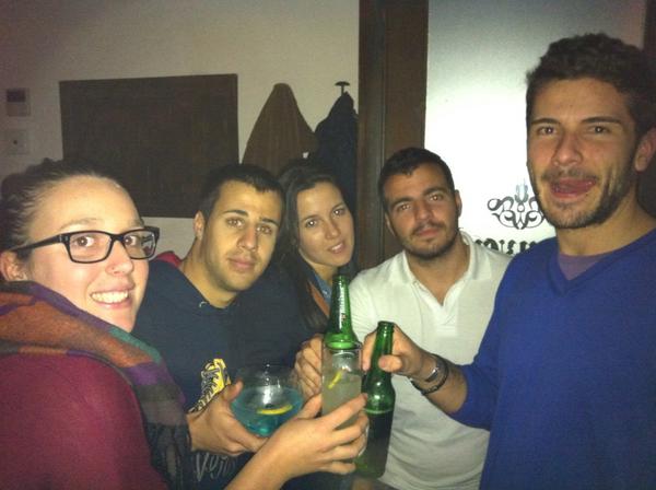 Elixabet5's tweet photo. Conventooo @salvaguti86 @MartaBer13 @vitodoncel @elolirl http://t.co/eEd5dVTq