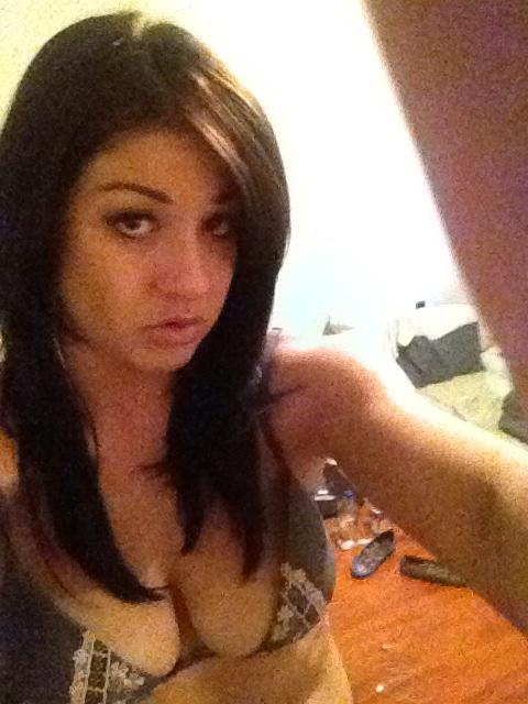 Pucker up bitches #Leggo http://t.co/luVroHzO<a href="/tag/leggo"class="tags">#Leggo</a>