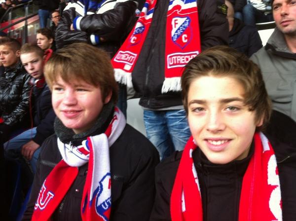 MartinvanR's tweet photo. Sem en jur zijn er weer klaar voor. De spanning stijgt en het is droog. Nog geen bierbui (?). http://t.co/F9rk9DVL