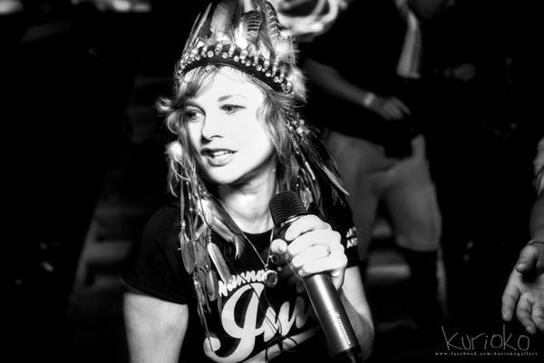spunite's tweet photo. @kirstyhawkshaw is such a Diva! Photo from 12/8 @spunite Galaxy Party. http://t.co/NE6JfnDh