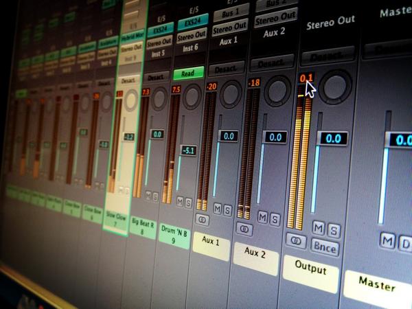 Mezclando temas nuevos en estudios cdle con <a href="/FranValMon/">FranValMon</a> y <a href="/AlvaroValera/">Álvaro Valera</a>