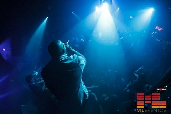naSala's tweet photo. É amanhã!!
A noite mais especial do ano - natal @naSala com @nilesmanson!! http://t.co/xVMCXqSe